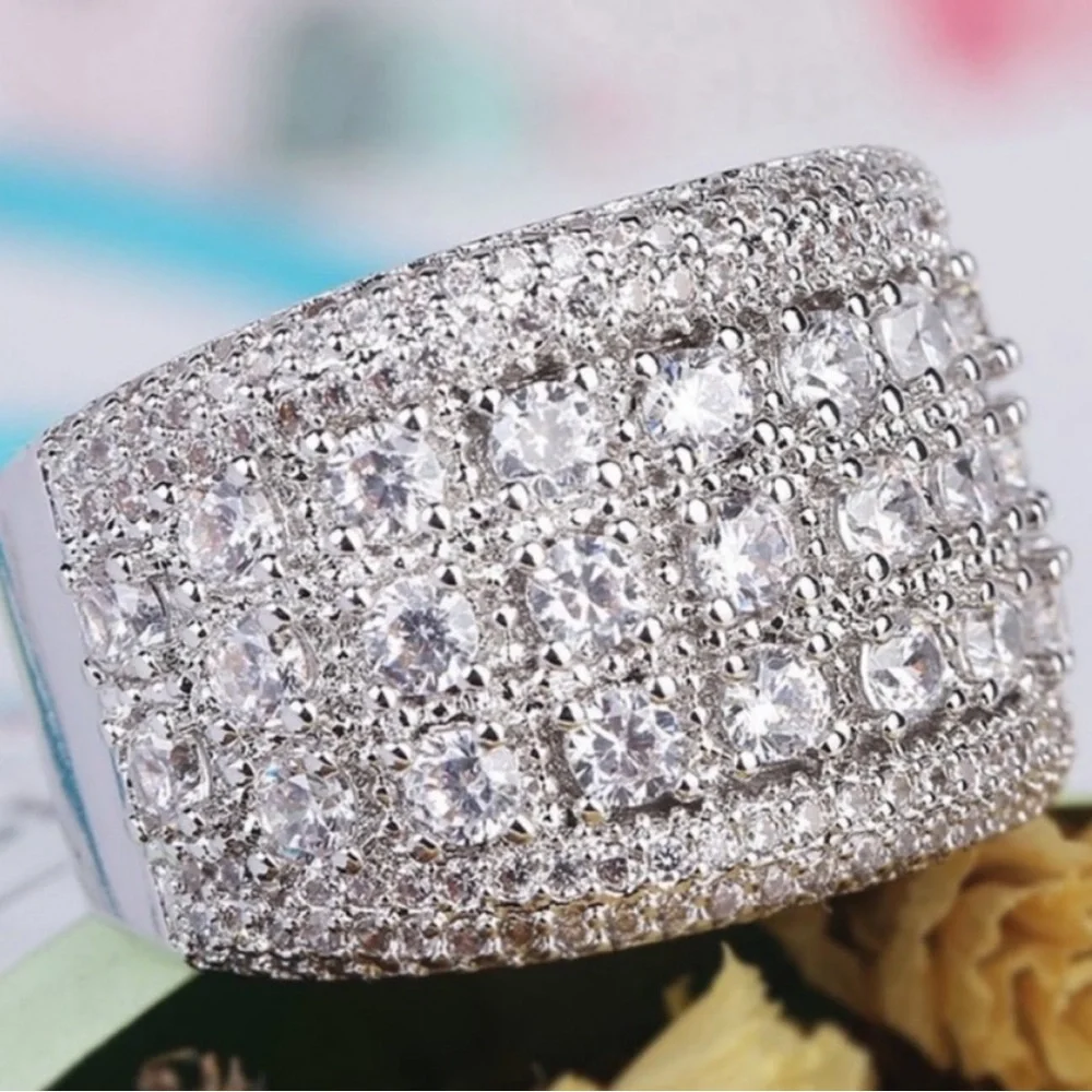 NEW WIDE 925 STERLING SILVER DIAMOND RING, CUTE RING, SHINY RING. - Picture 7 of 7